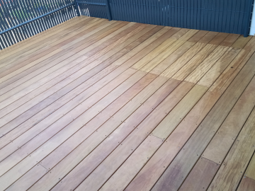 Terrasse en bois à Narbonne en garapa